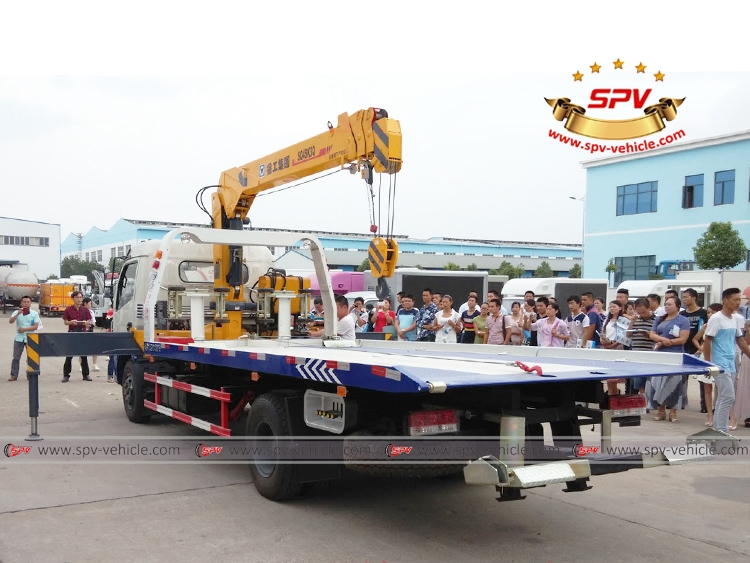 Road Wrecker with Crane ISUZU-LB